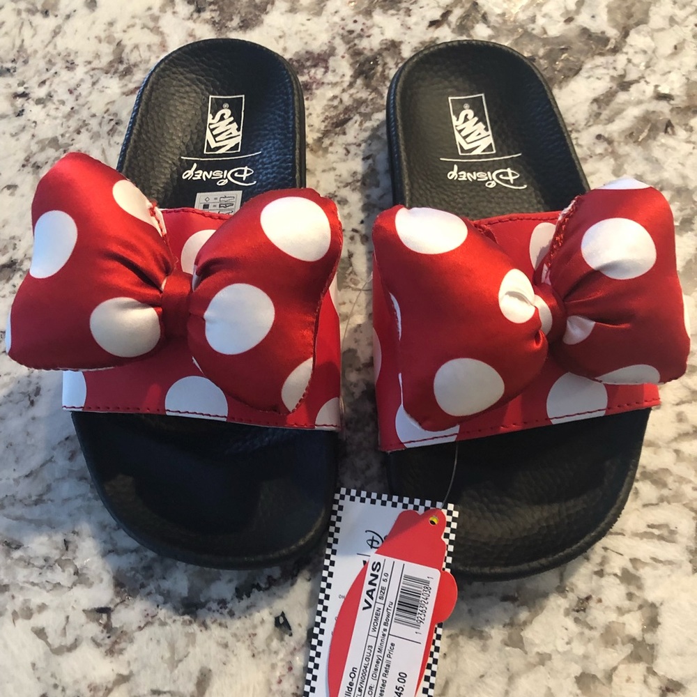 Minnie Mouse vans sandals